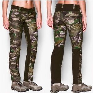 Under Armour Women's Storm Camo Fitted Water Resistant Stretch Fitted Pants EUC